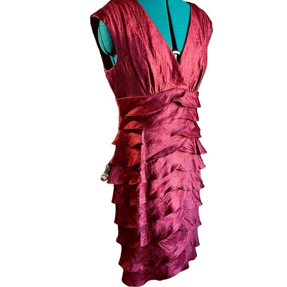 London Style Sleeveless Dress Red Women Size 10 Layered Ruffles, Party, Cruising